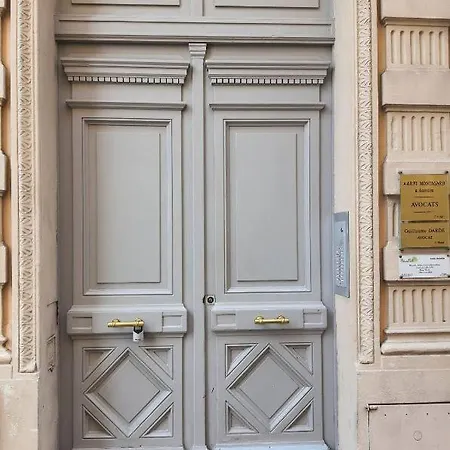 Tres Confortable Et Bien Situe A Lägenhet *