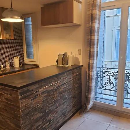 Tres Confortable Et Bien Situe A Cannes