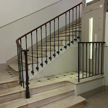 Tres Confortable Et Bien Situe A