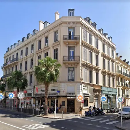 Tres Confortable Et Bien Situe A Lägenhet